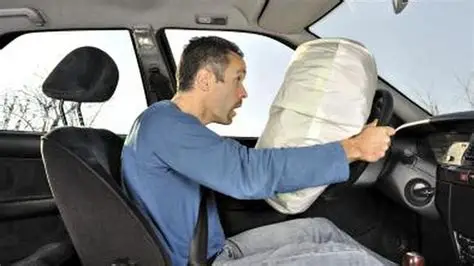 BEG UDARA KESELAMATAN (AIRBAG)